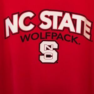 NC STATE Short Sleeve Shirt. Fusion Fit Sz Medium.